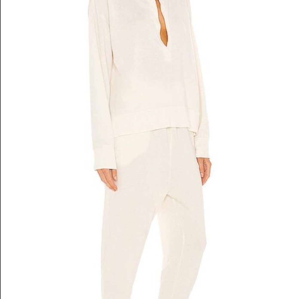“FREE PEOPLE” Cozy Girl Lounge Set - Picture 2 of 10